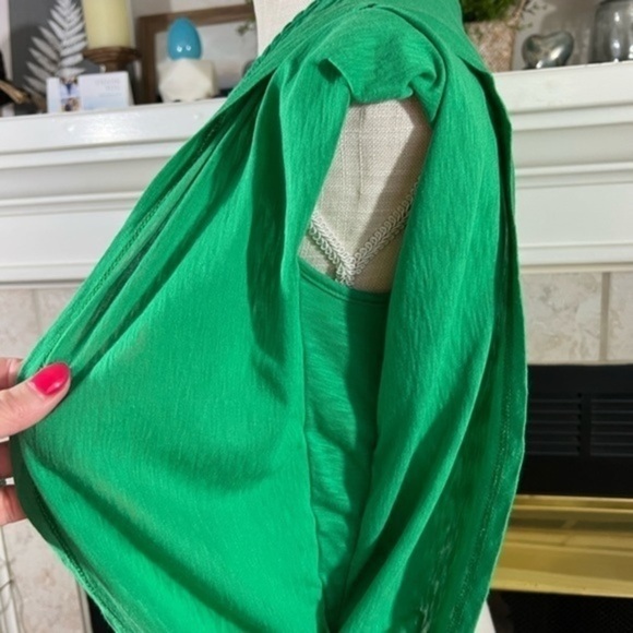 Ella Moss Summer Green Top with Butterfly Sleeves - Picture 10 of 15